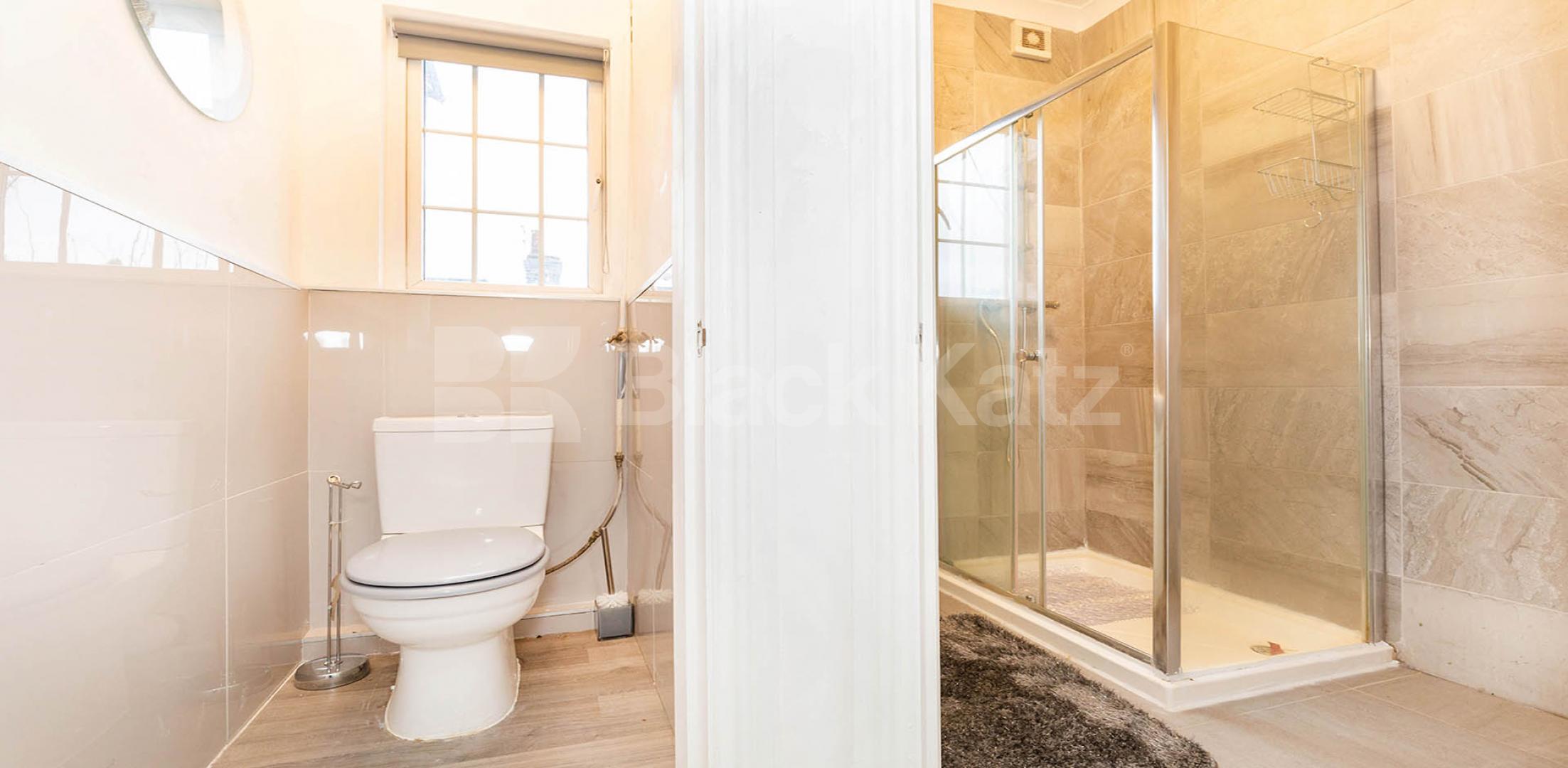 			3 Bedroom, 2 bath, 1 reception Apartment			 Portland Gardens, Harringey N4